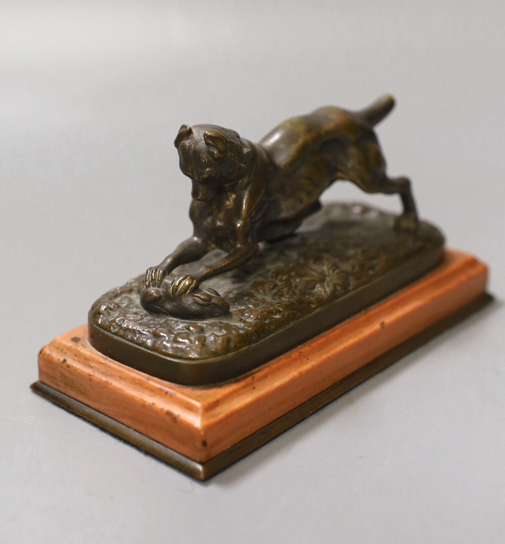 Louis Kley (French, 1833-1911), bronze model of a dog and rat on marble base, 15cm